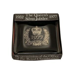 Vintage 1977 The Queens Silver Jubilee Decorative Trinket Dish NIB